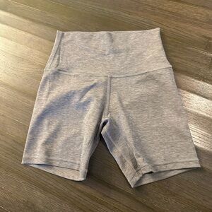 lululemon align bike shorts 6” size 4